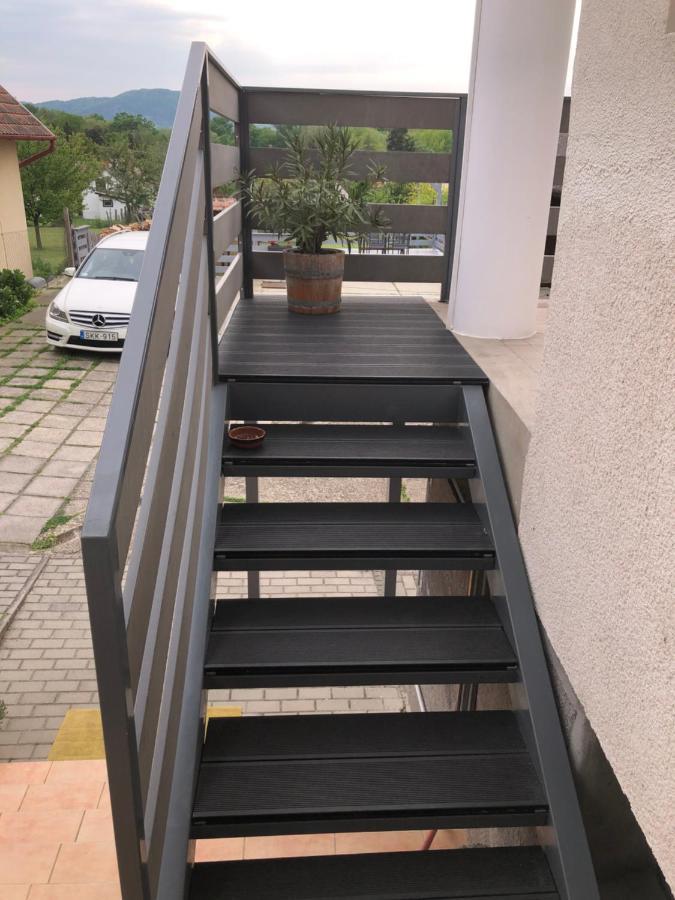 Pupos Apartman Szigliget Ngoại thất bức ảnh